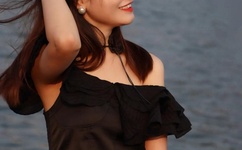 王璐瑶自夸奶大